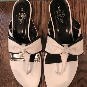 Valentino Garavani Bow Sandals-All Leather Size 40